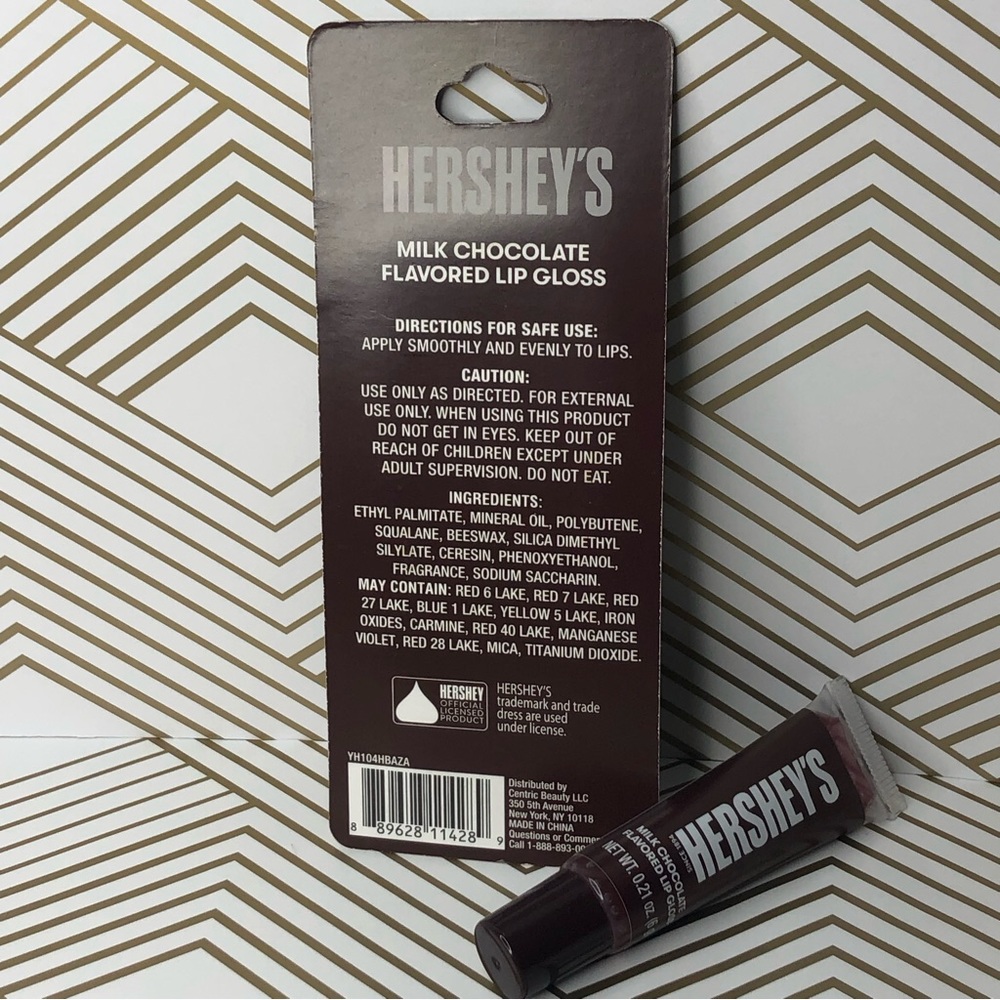 Hershey’s & Reese’s Milk Chocolate Peanut Butter Cup Flavor Lip Gloss Gift Set - Picture 8 of 15